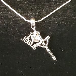 I ❤ Jesus 20" \ .925 Sterling Silver Necklace